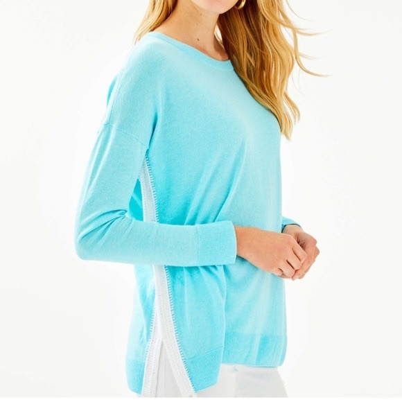 Lilly Pulitzer Sweaters - NWT Lilly Pulitzer blue Damara sweater sz XL